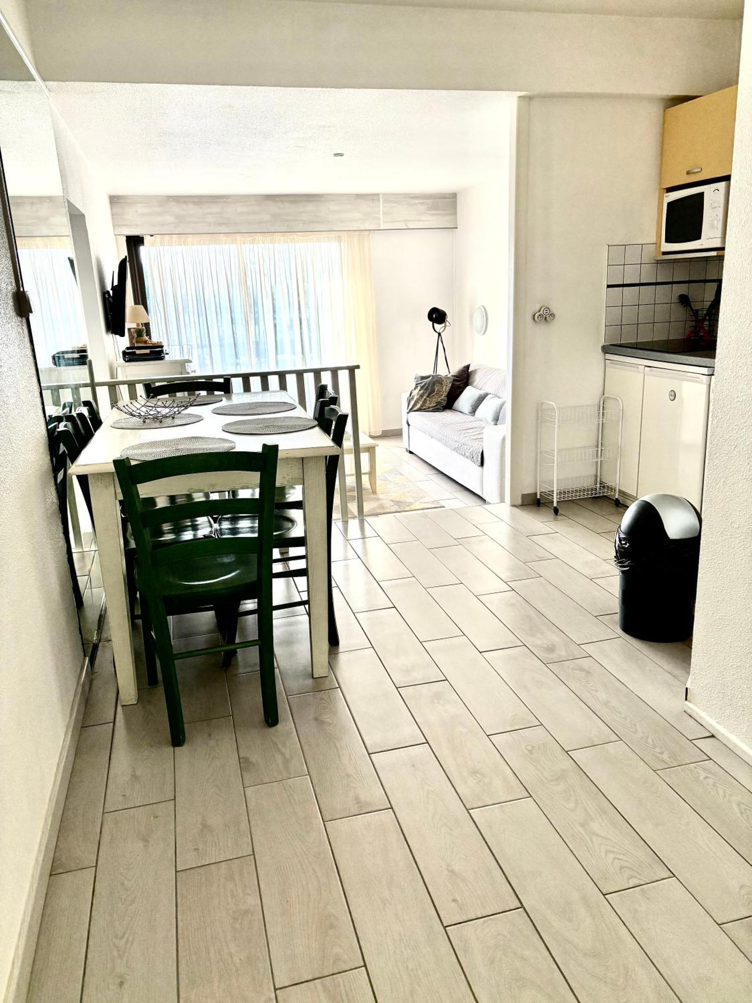 Saint Cyprien Golf View 2 Bedrooms Apartment , 900 M From The Beach المظهر الخارجي الصورة