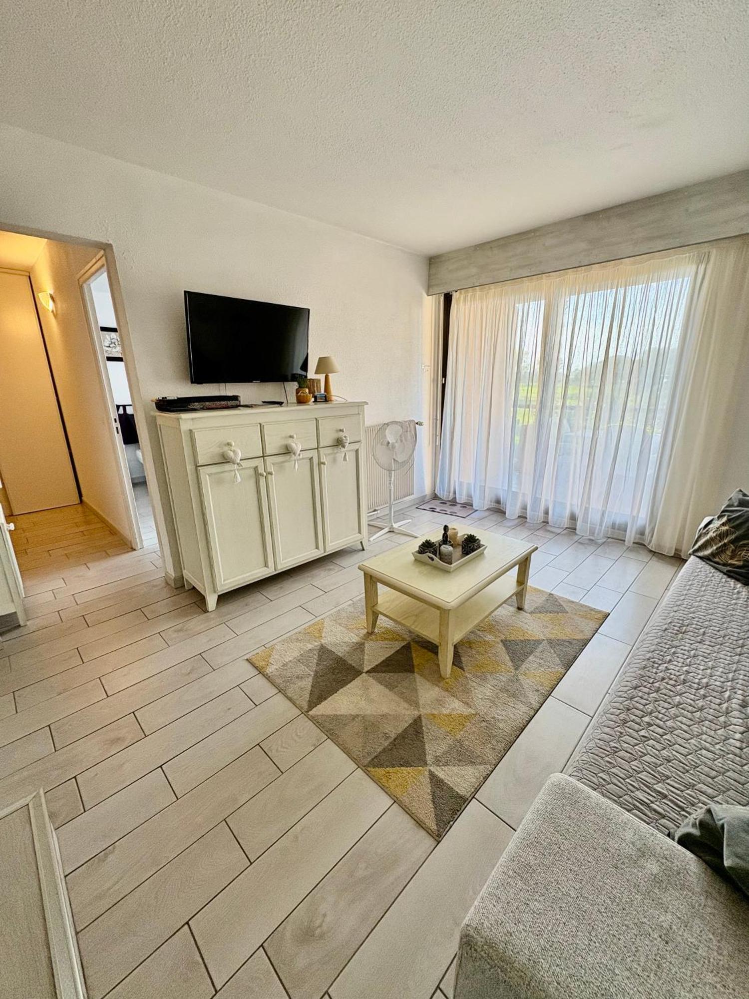 Saint Cyprien Golf View 2 Bedrooms Apartment , 900 M From The Beach المظهر الخارجي الصورة